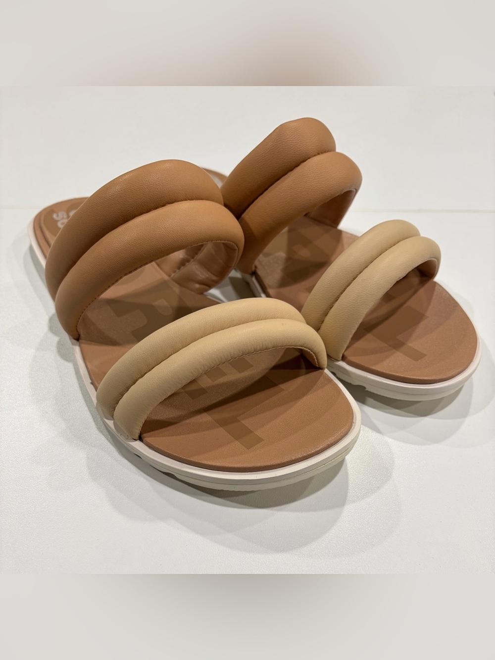 Sorel Women's Size 7 Ella II Puff Slides Tan NWT Flip Flops Leather Uppers